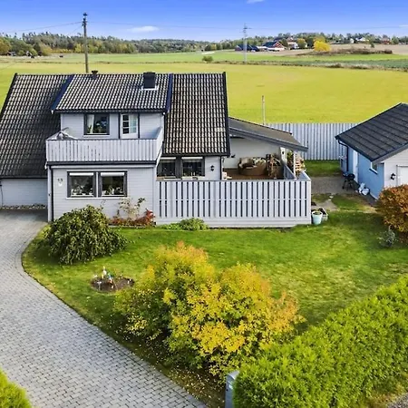 Hyggelig Enebolig Pa Notteroy, Rett Ved Golfbane Villa Exterior photo