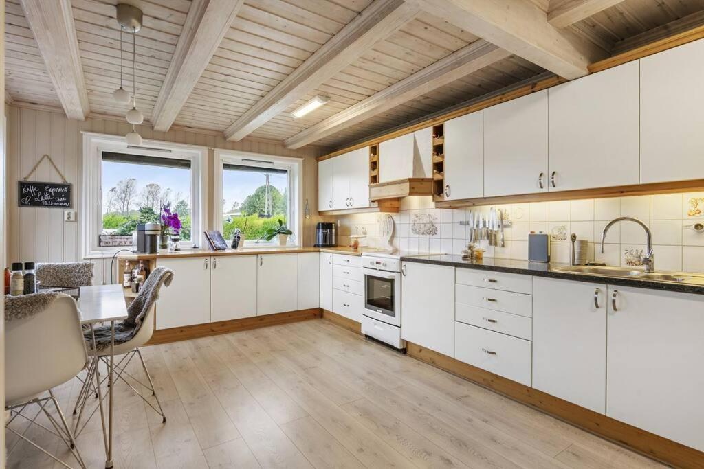 Holiday home Hyggelig Enebolig Pa Notteroy, Rett Ved Golfbane
